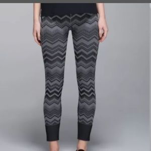 Ebb to Street Lululemon legging 4
